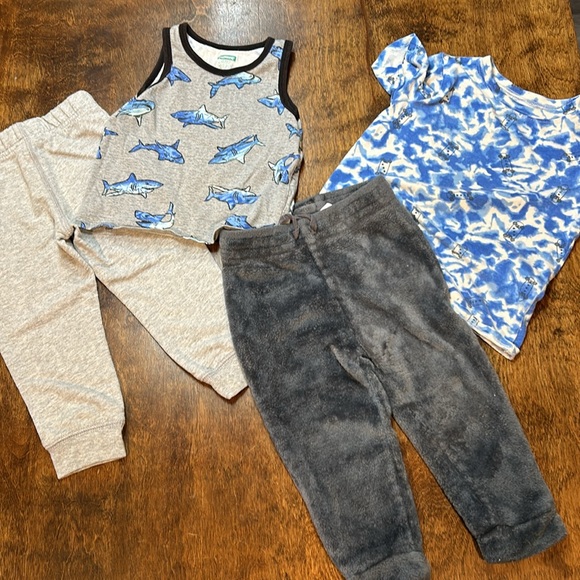 Bundle 2T 4pieces - Picture 2 of 12